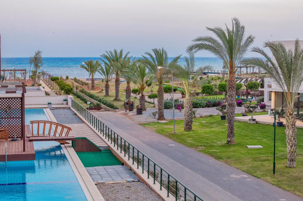 Thalassa Beach Resort & Spa Retreat Vokolidha Bagian luar foto