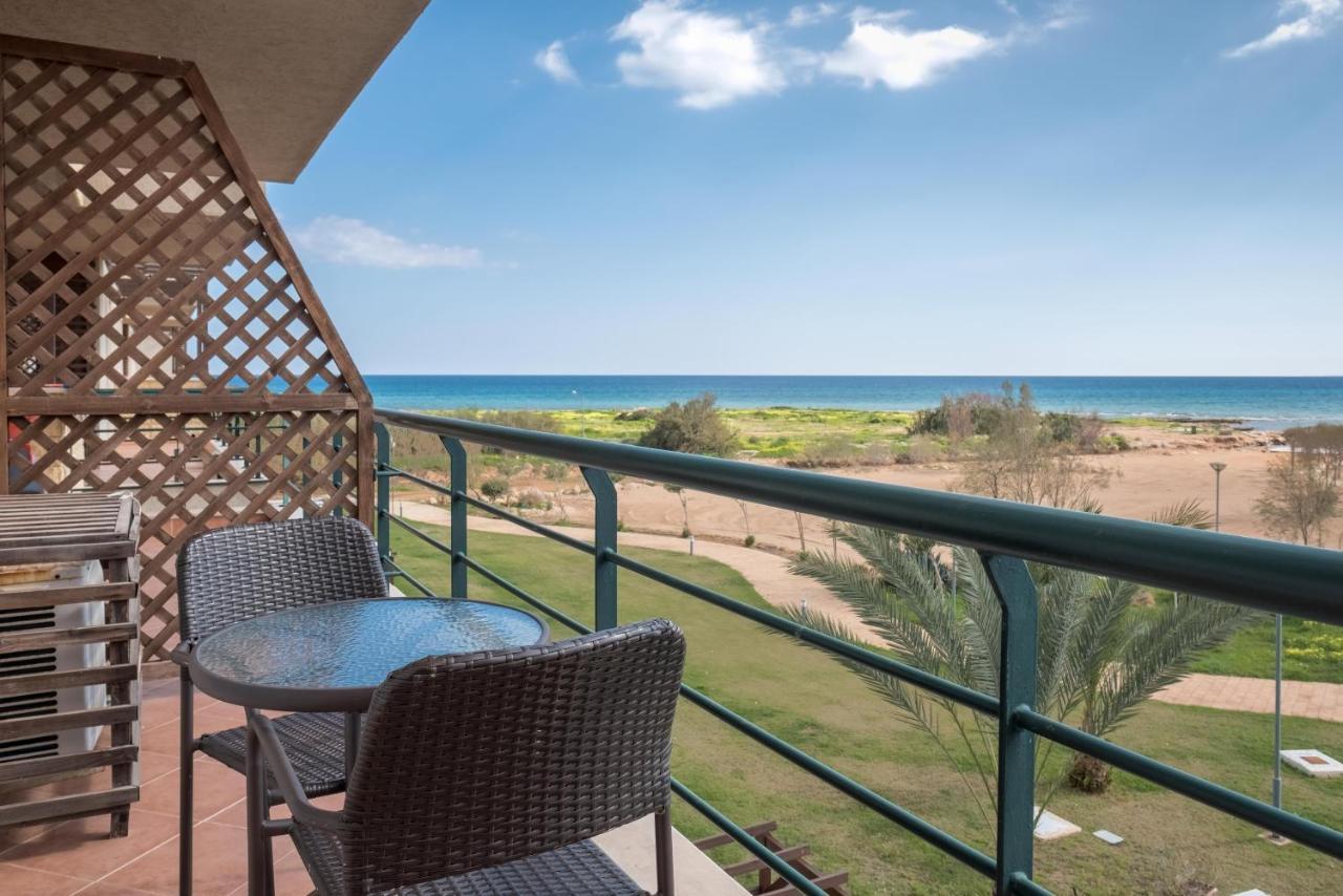 Thalassa Beach Resort & Spa Retreat Vokolidha Bagian luar foto