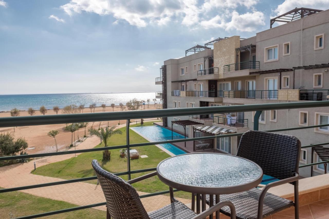 Thalassa Beach Resort & Spa Retreat Vokolidha Bagian luar foto