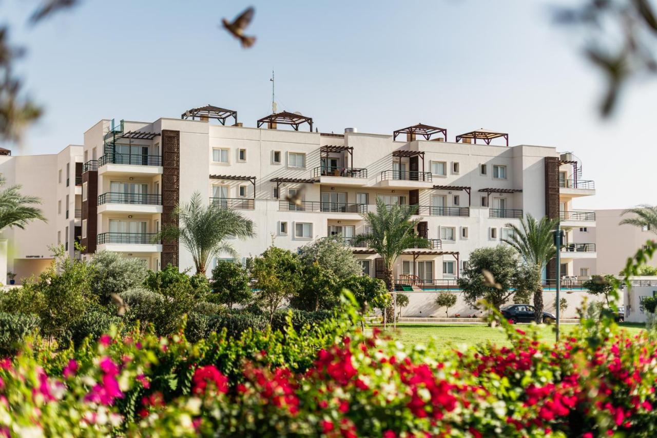 Thalassa Beach Resort & Spa Retreat Vokolidha Bagian luar foto